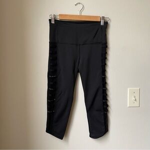 Lululemon Black Cropped Leggings with Side Accents size small